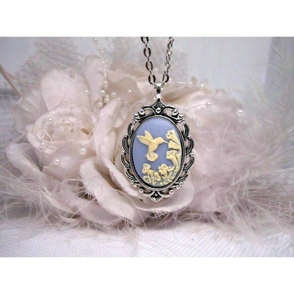 Blue Hummingbird Necklace Pendant Cameo wedding - Picture 2 of 12